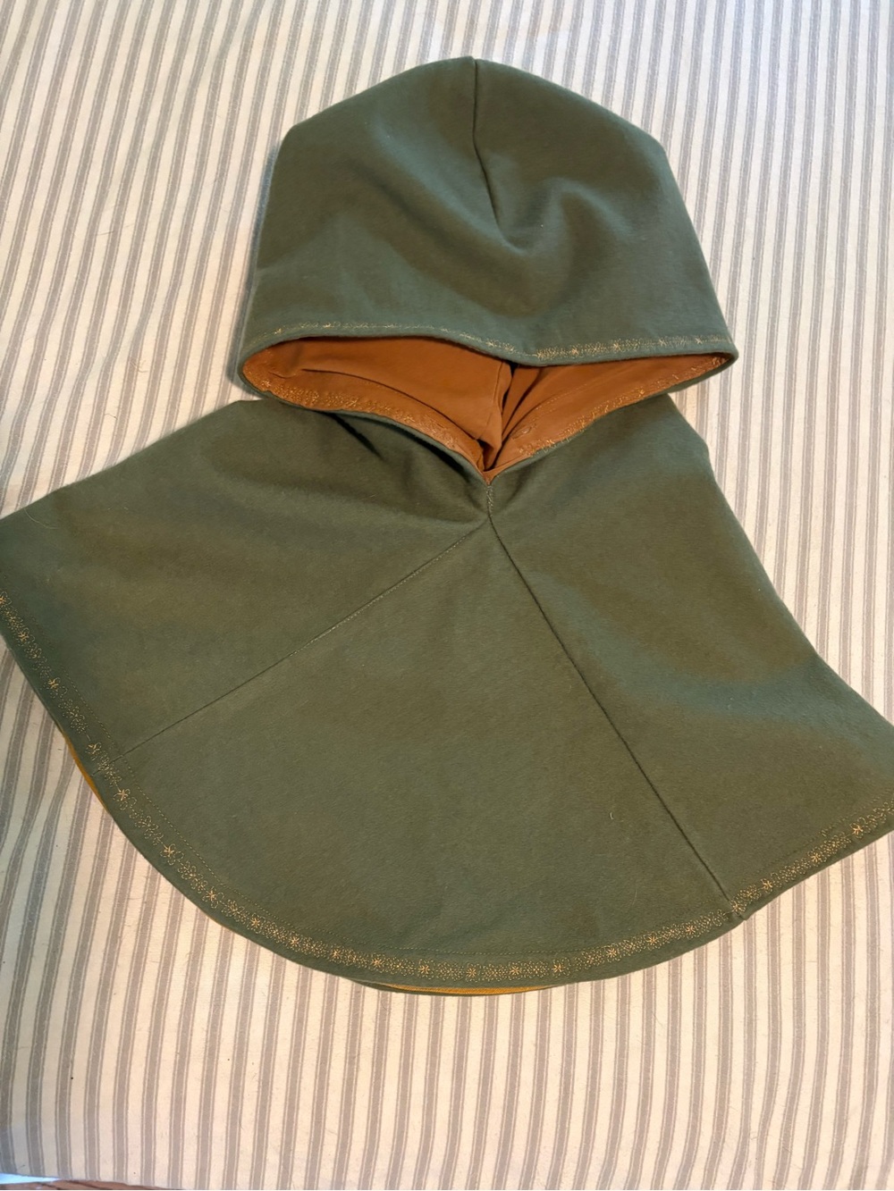 Wool Viking style Medieval Renaissance capelet hood.
